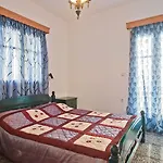 Montemar & شقة