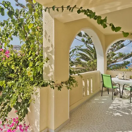 Апартаменты Montemar & *