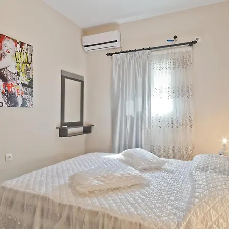 Montemar Studios&apartments
